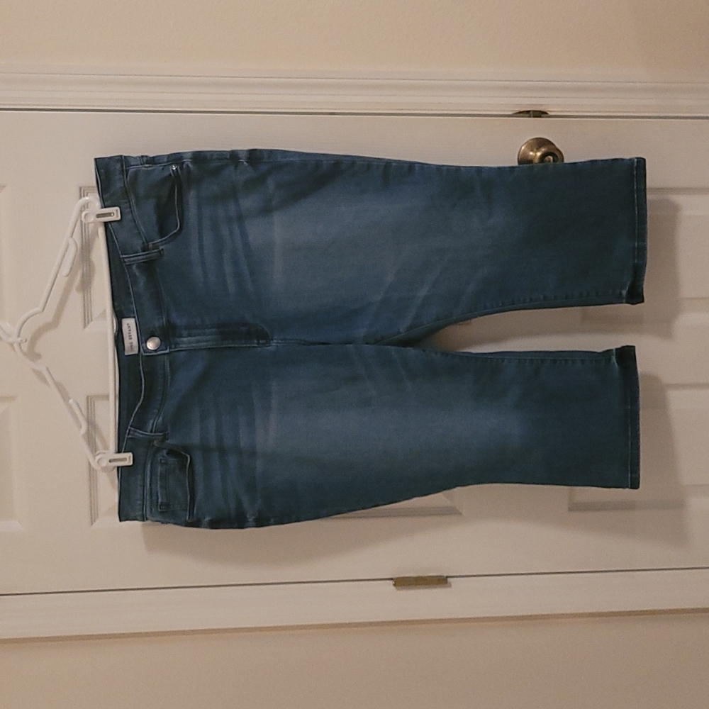 Lane Bryant Peddle Jeans- Medium Wash